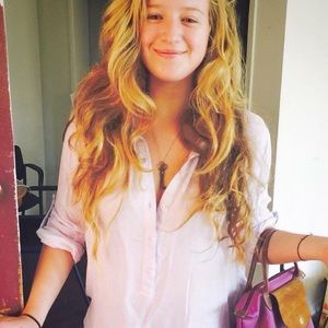 Meet your Posher, Emily